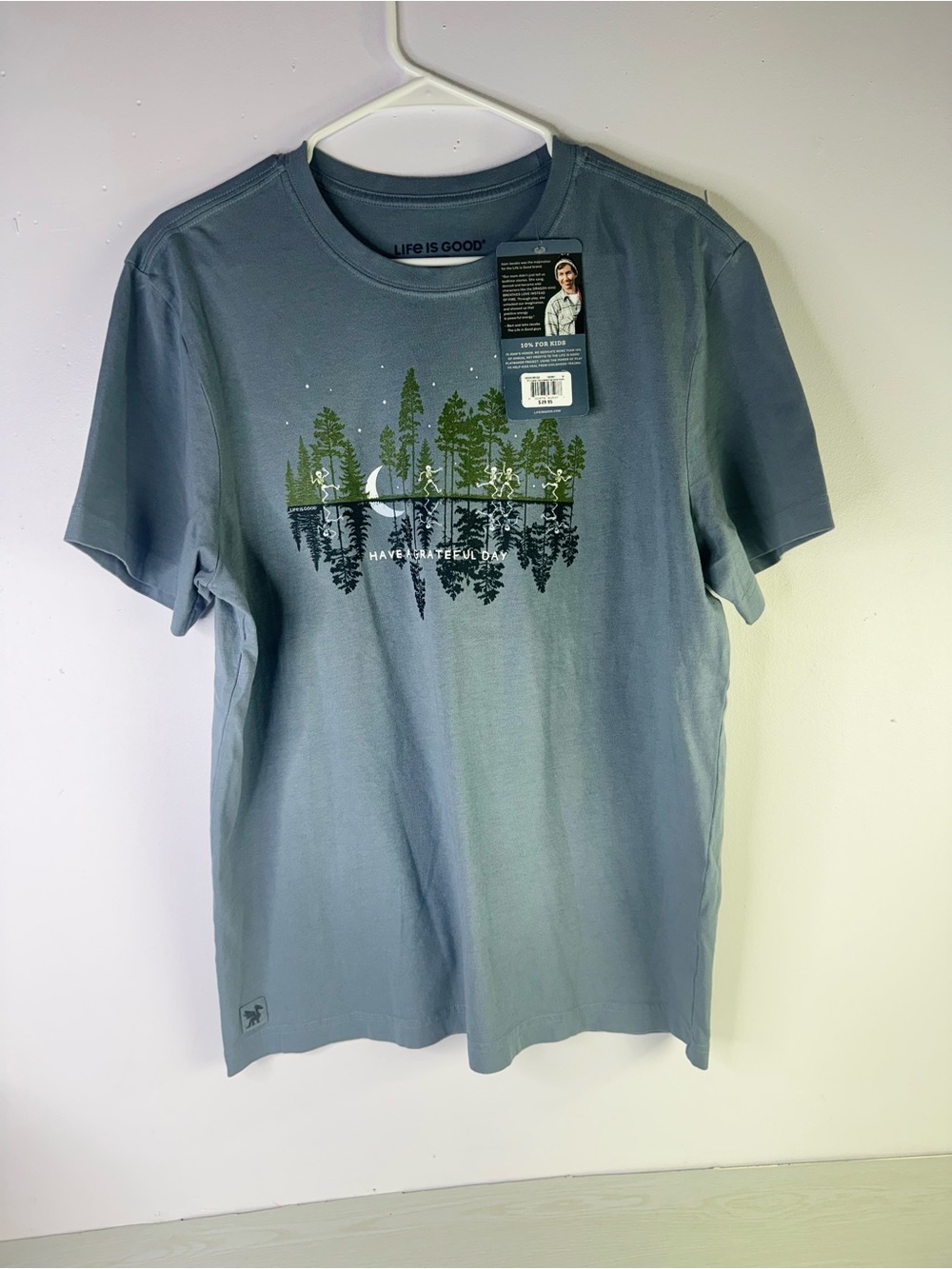 Life is Good Mens M Crusher Tee Have a Grateful Day